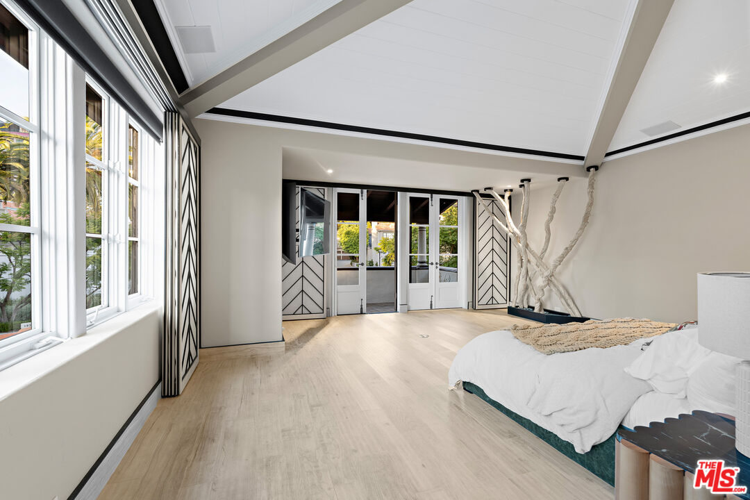 MLS #25596777 image #33