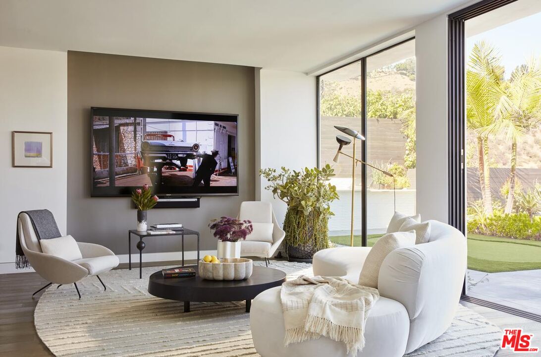 MLS #25596807 image #10