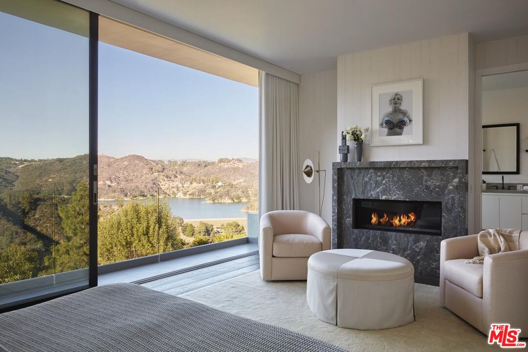 MLS #25596807 image #14