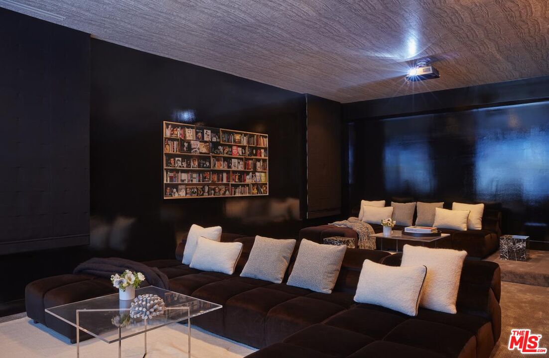 MLS #25596807 image #15