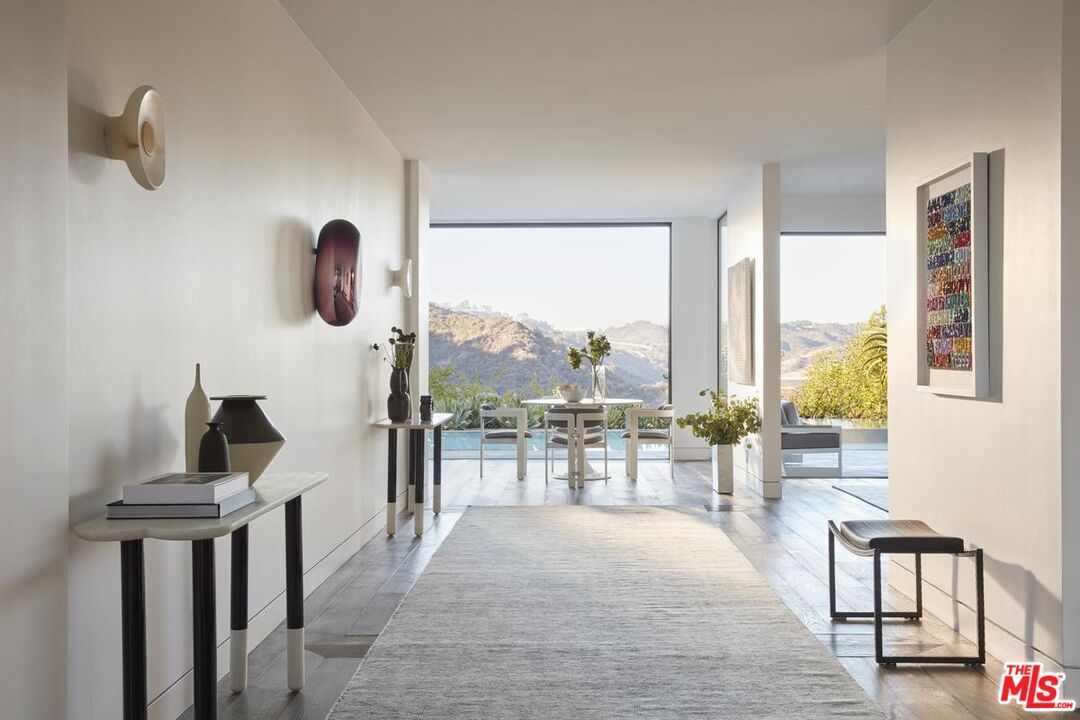 MLS #25596807 image #3