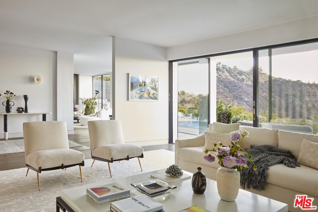 MLS #25596807 image #5