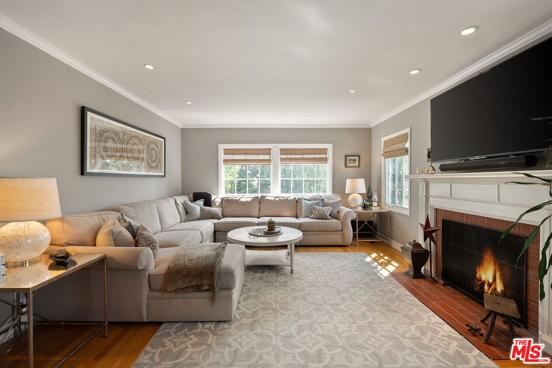 MLS #25596869 image #9