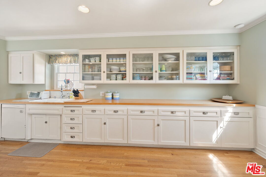 MLS #25596869 image #15