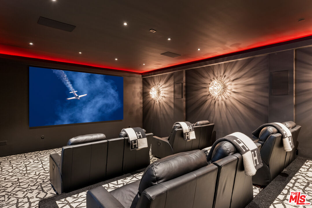 MLS #25596887 image #14