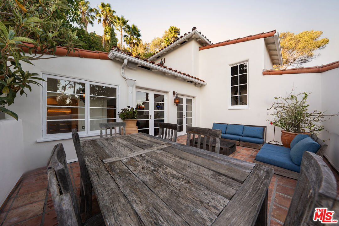 MLS #25596931 image #10