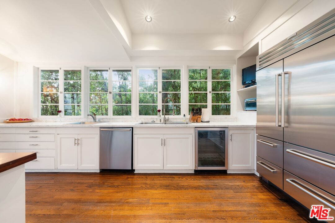 MLS #25596931 image #14