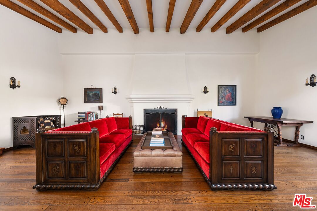 MLS #25596931 image #3