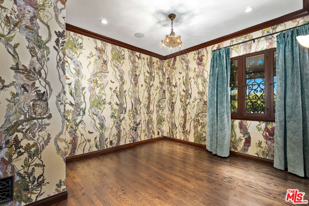 MLS #25596951 image #19