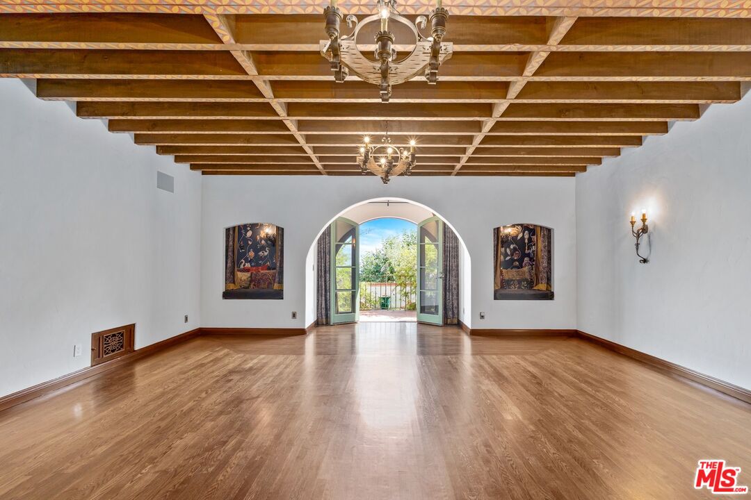 MLS #25596951 image #38