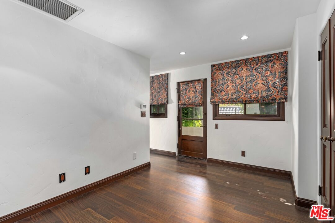 MLS #25596951 image #43