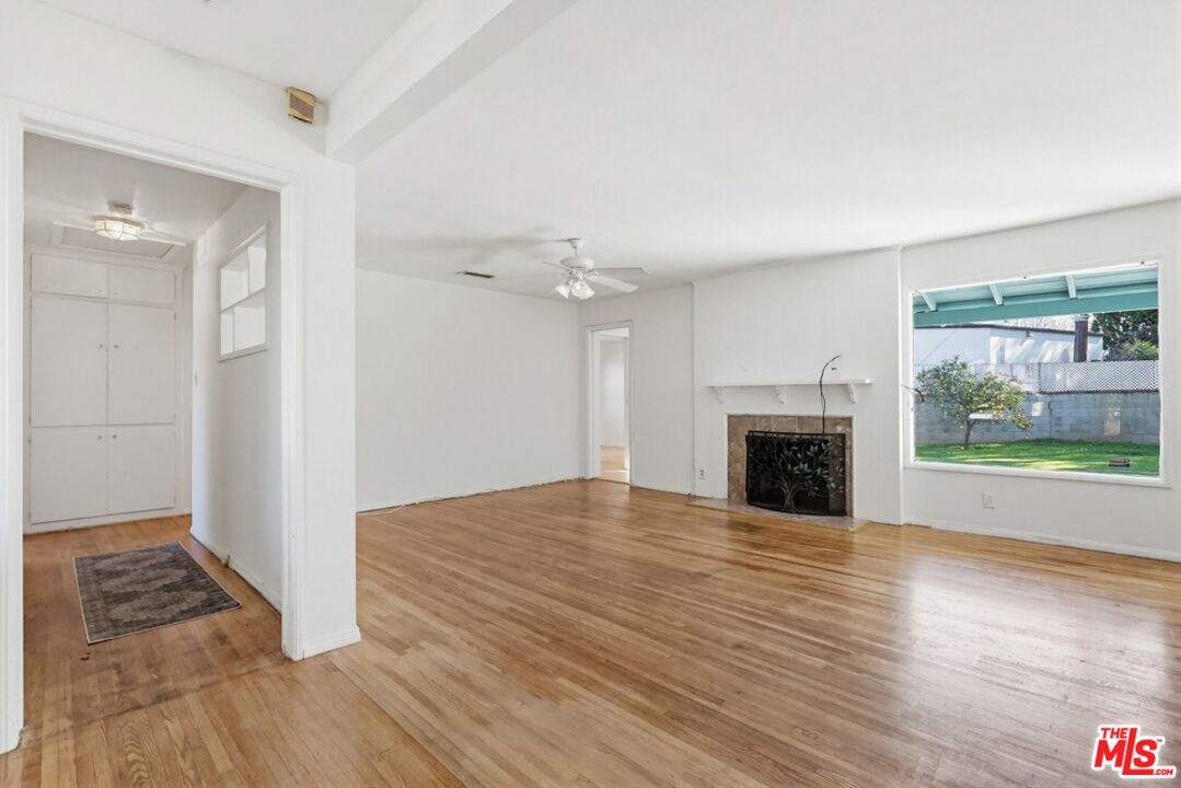 MLS #25596959 image #2