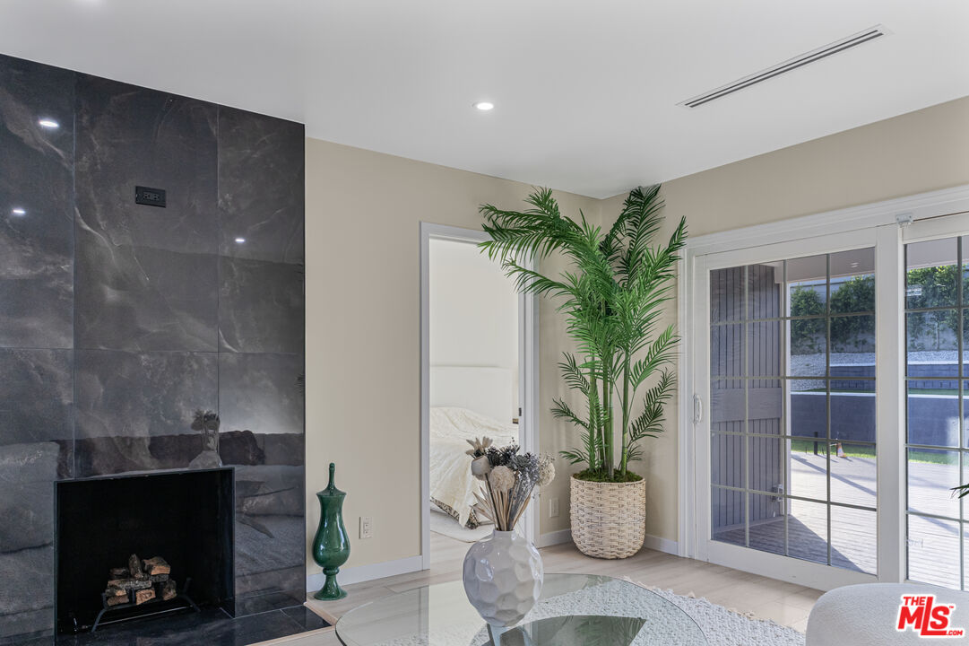 MLS #25597047 image #5