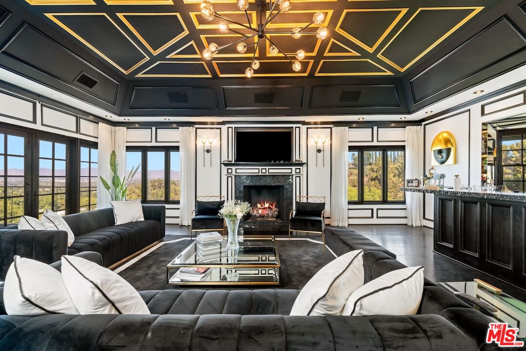 MLS #25597073 image #13