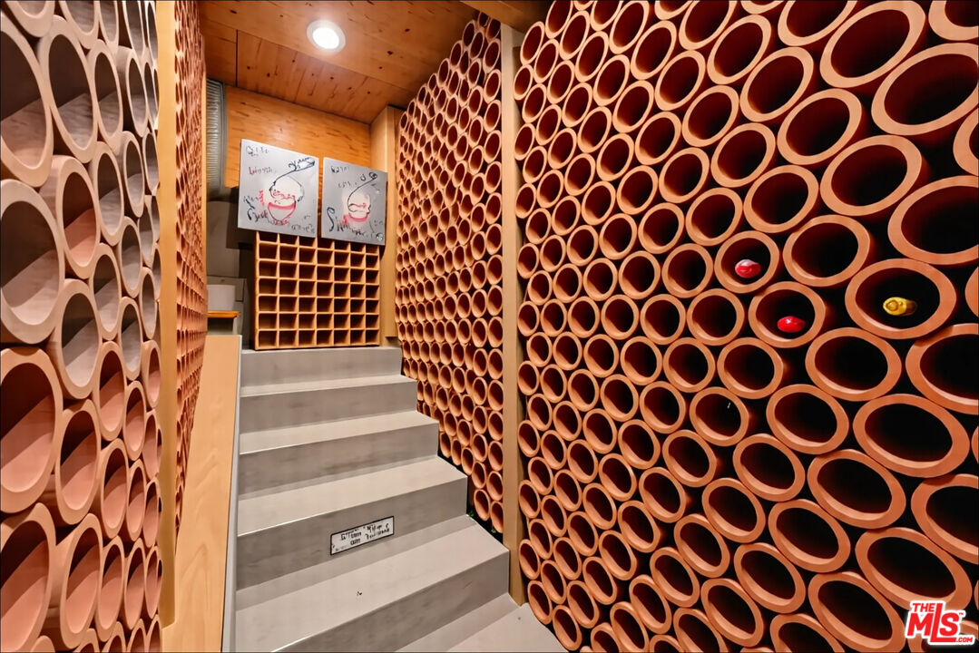 MLS #25597073 image #35