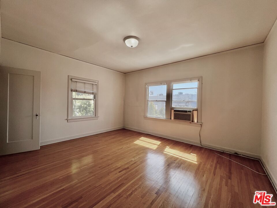 MLS #25597337 image #18