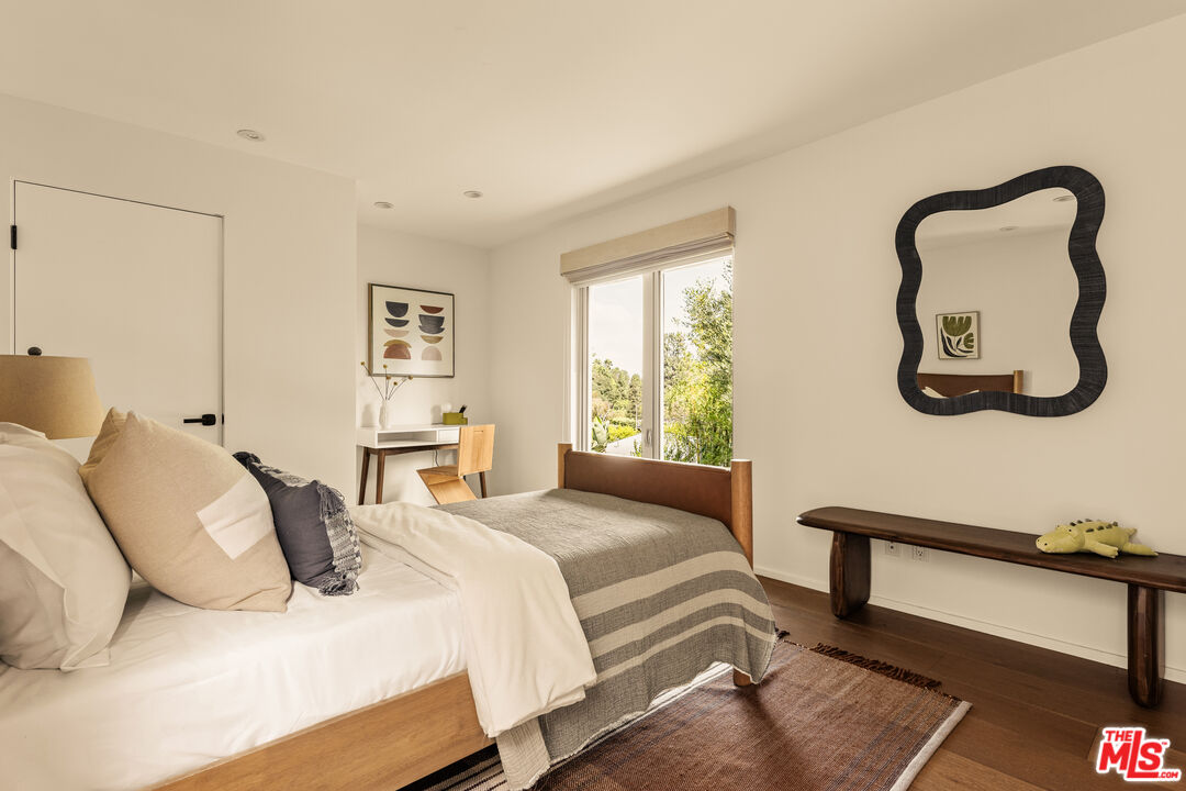 MLS #25597395 image #9