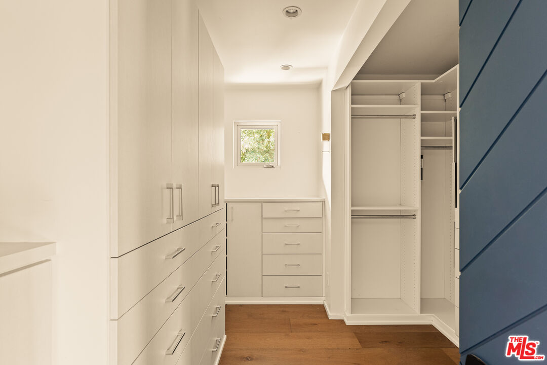 MLS #25597395 image #15