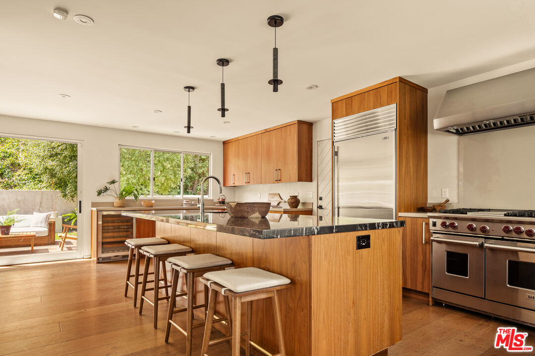 MLS #25597395 image #25