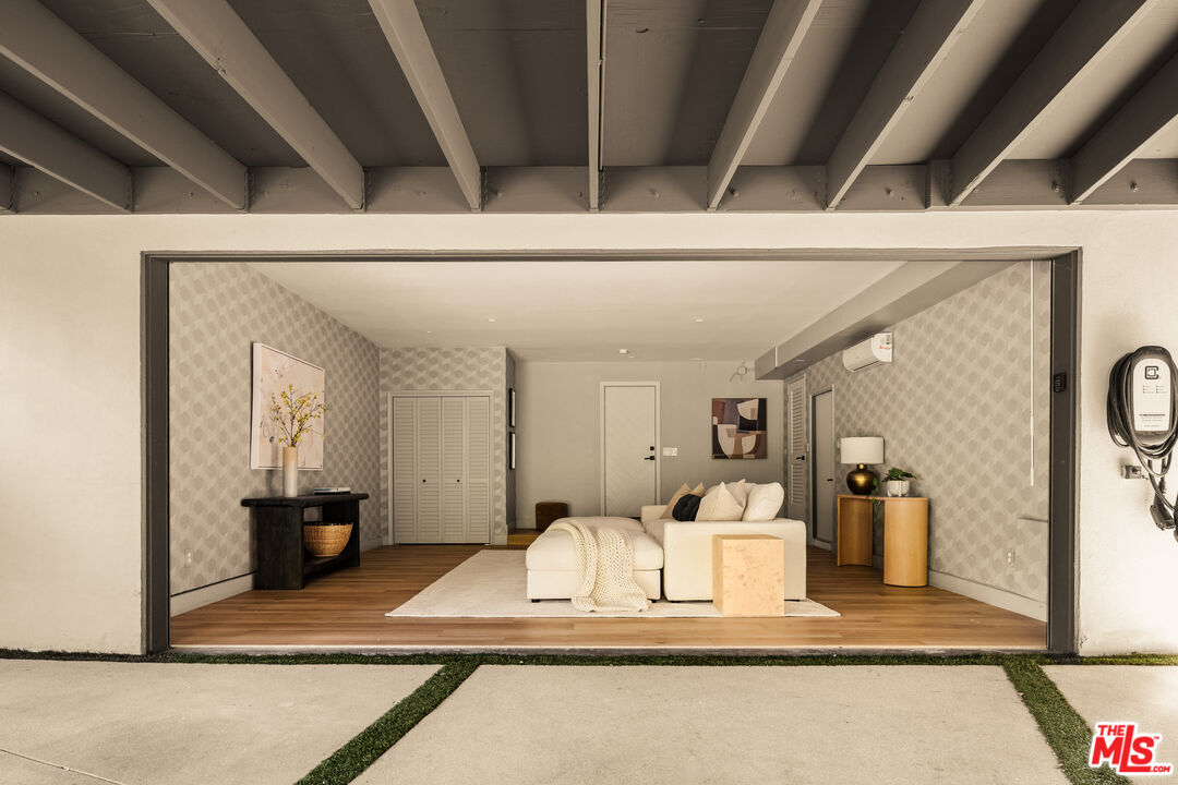 MLS #25597395 image #28