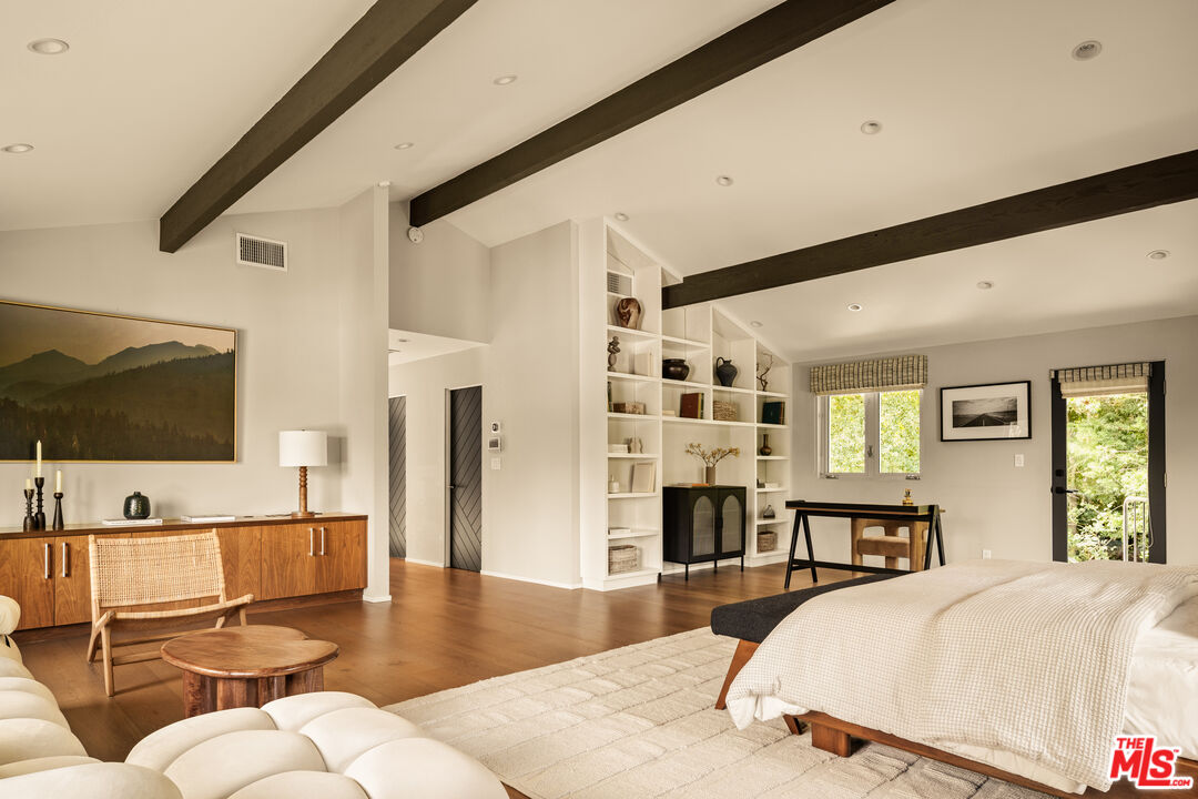 MLS #25597395 image #3