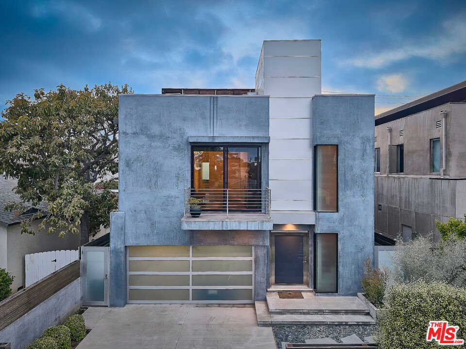 MLS #25597421 image #0