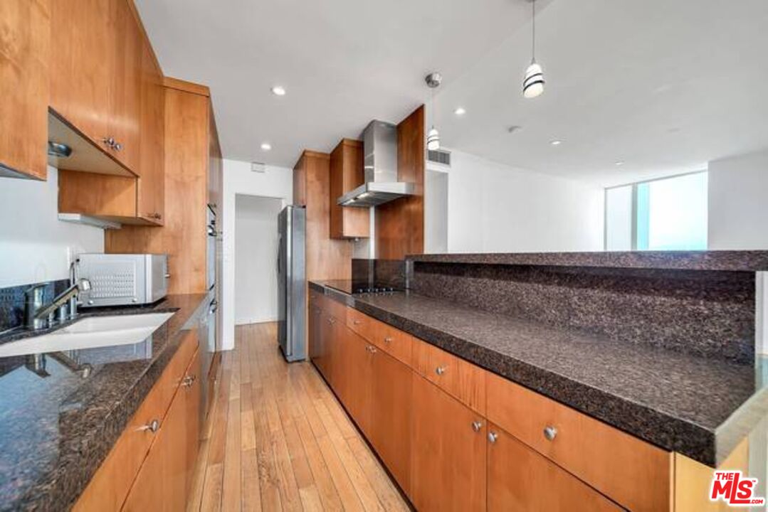 MLS #25597429 image #8