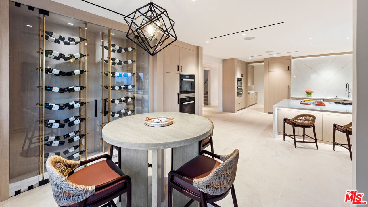 MLS #25597447 image #10