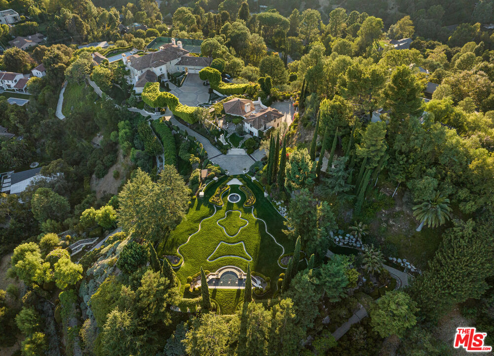 MLS #25597447 image #1