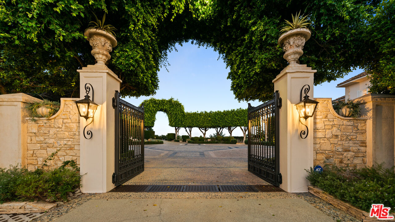 MLS #25597447 image #23