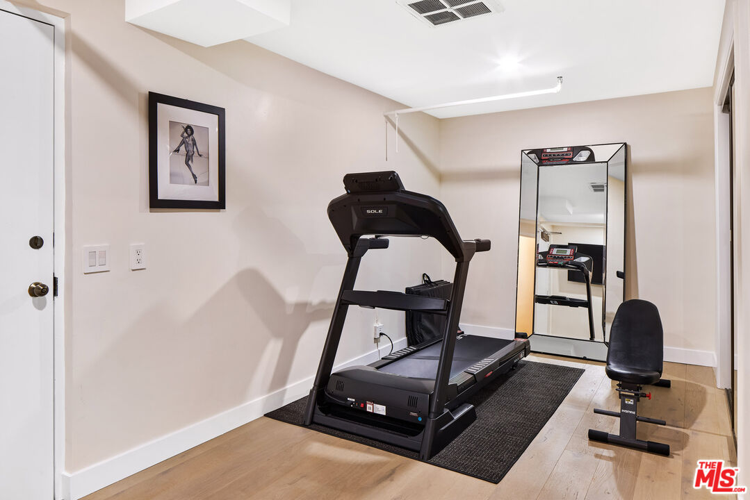 MLS #25597449 image #19