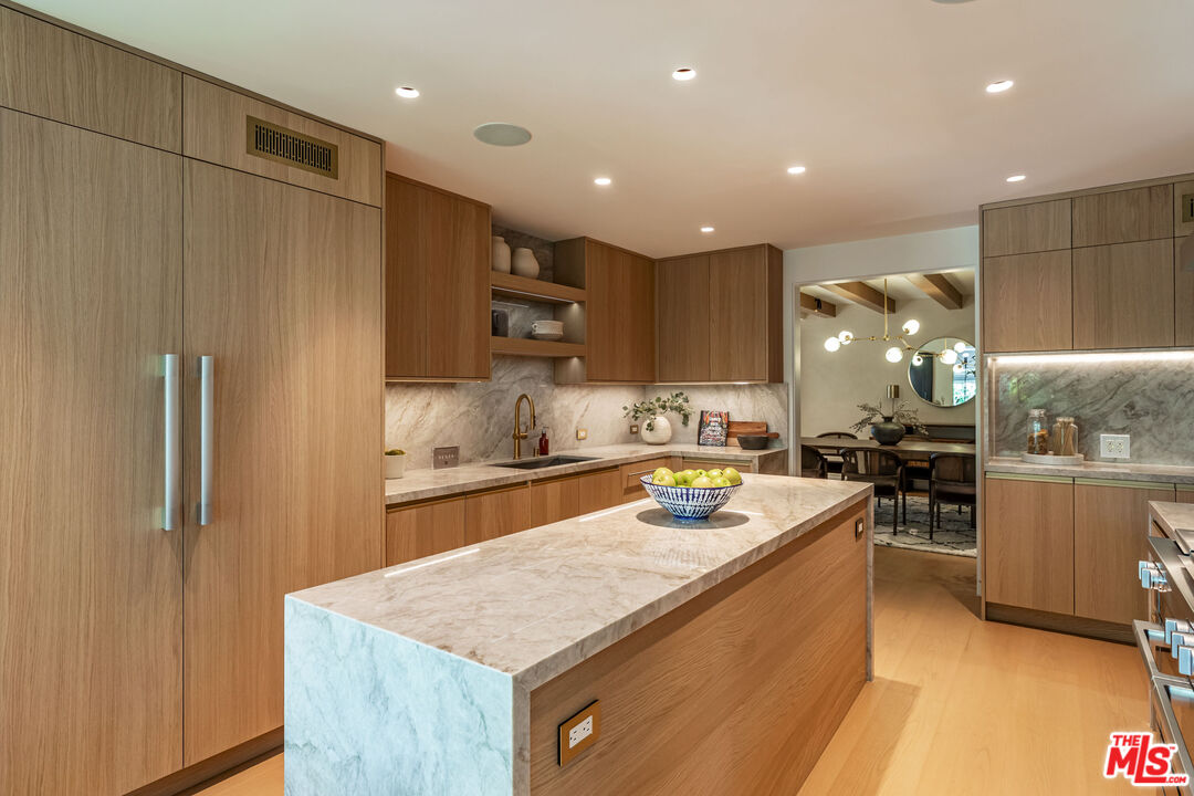 MLS #25597503 image #15