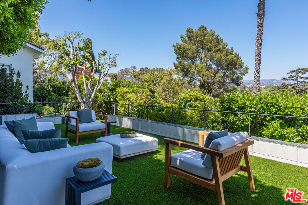 MLS #25597503 image #21