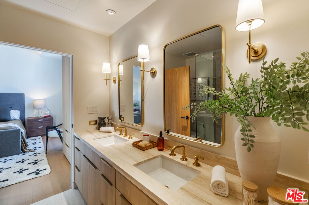 MLS #25597503 image #33