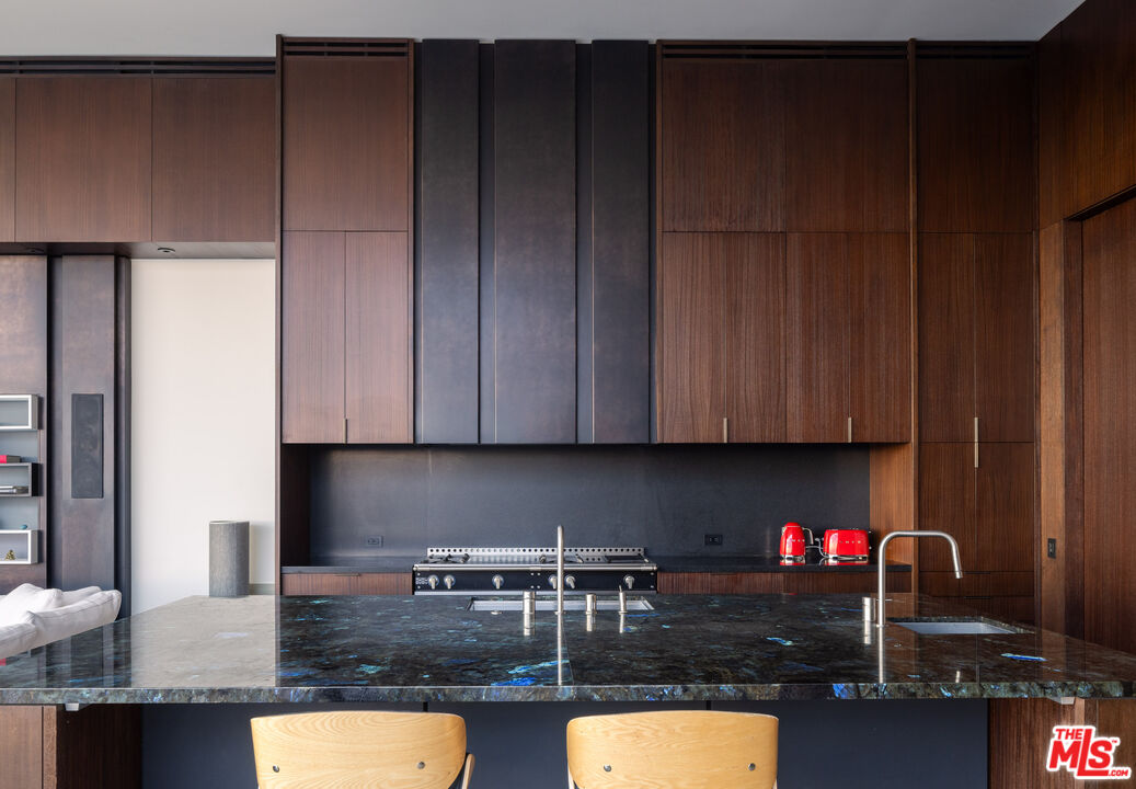 MLS #25597515 image #9