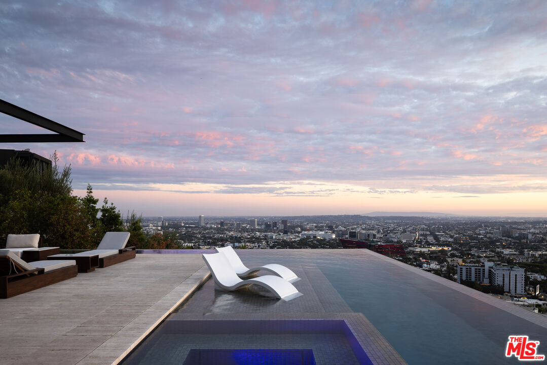 MLS #25597515 image #29