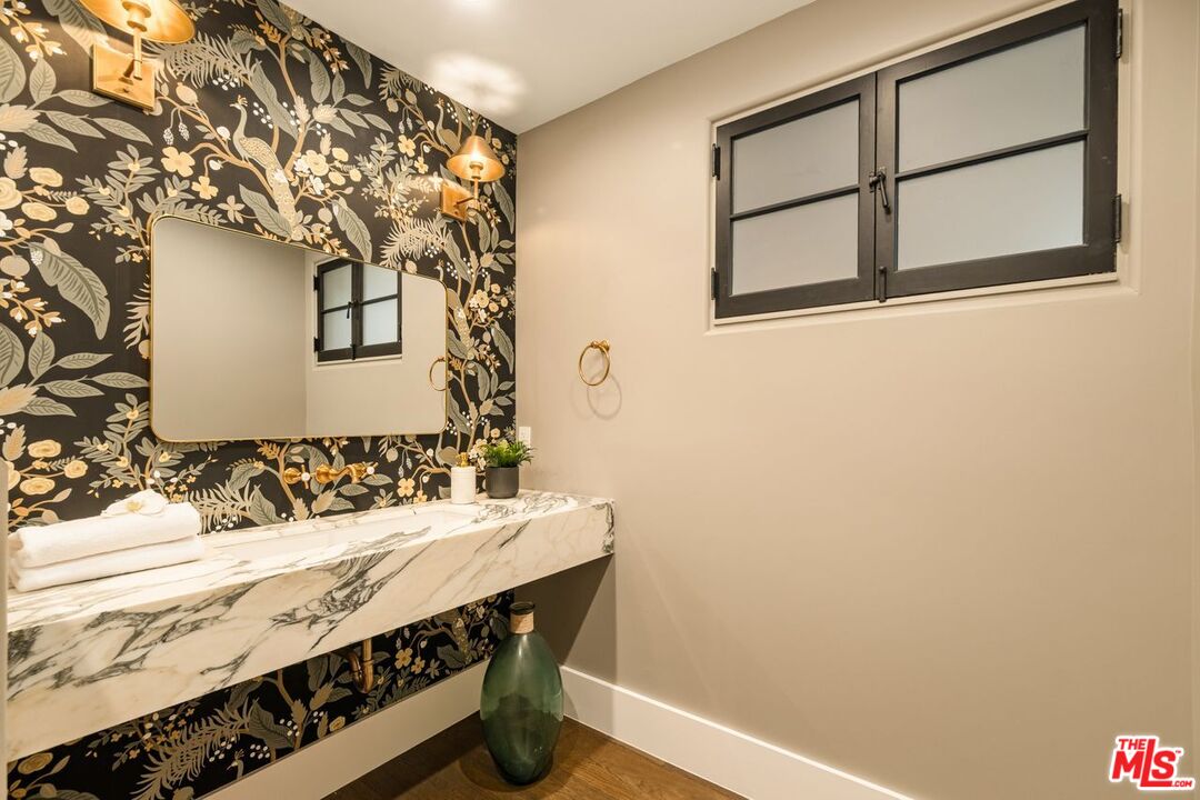 MLS #25597557 image #20