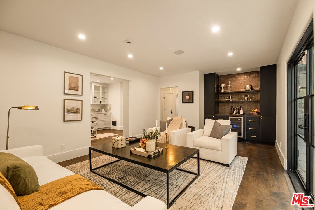 MLS #25597557 image #21