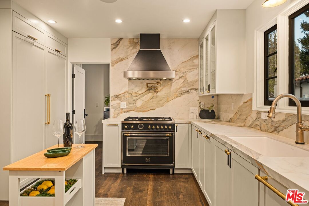 MLS #25597557 image #28