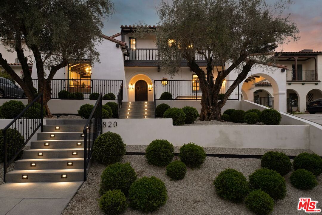 MLS #25597557 image #2