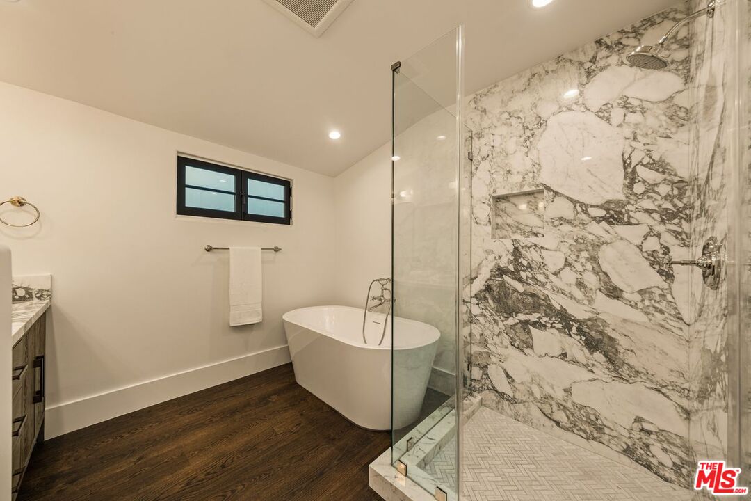 MLS #25597557 image #35