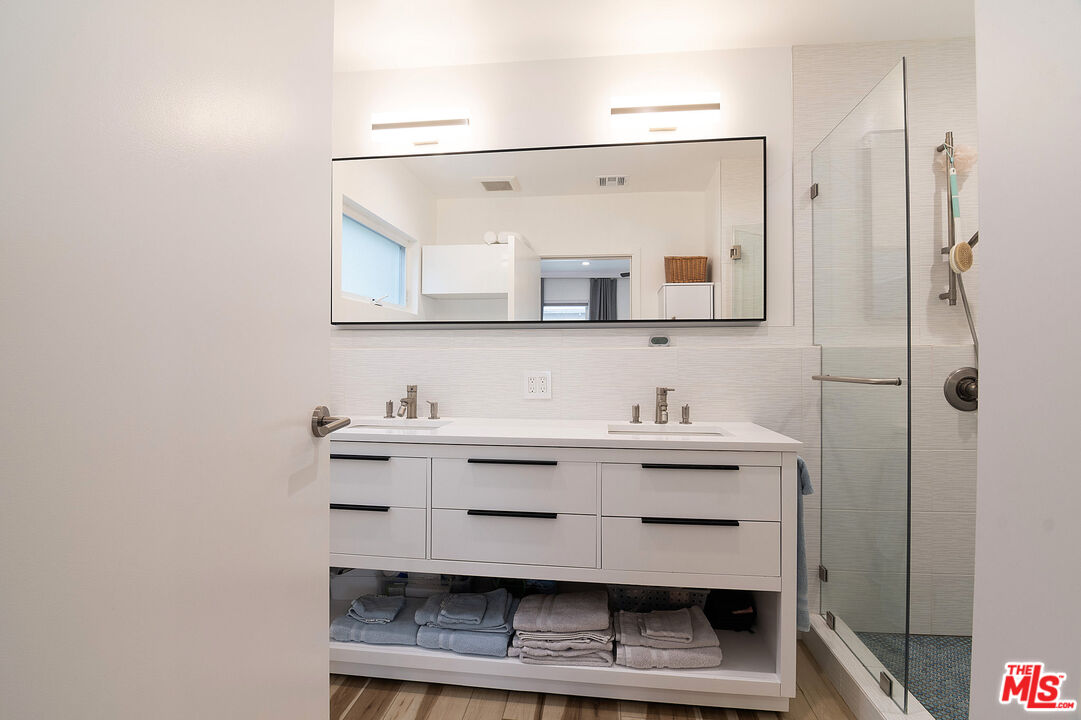 MLS #25597645 image #12