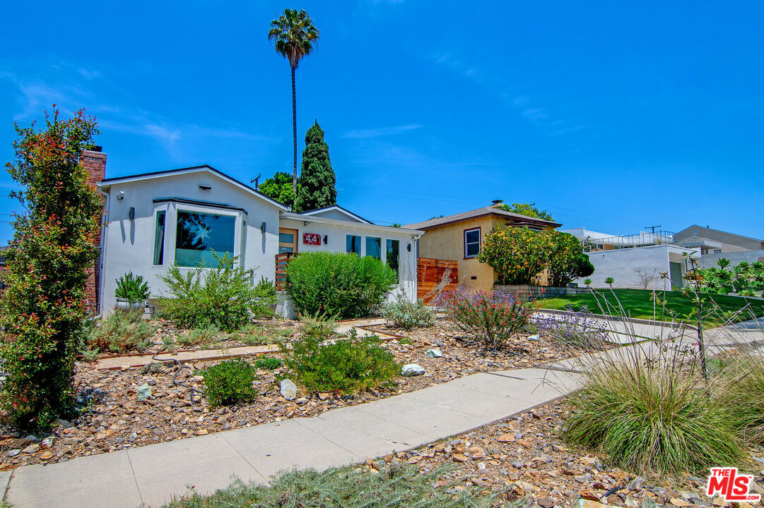 MLS #25597645 image #1