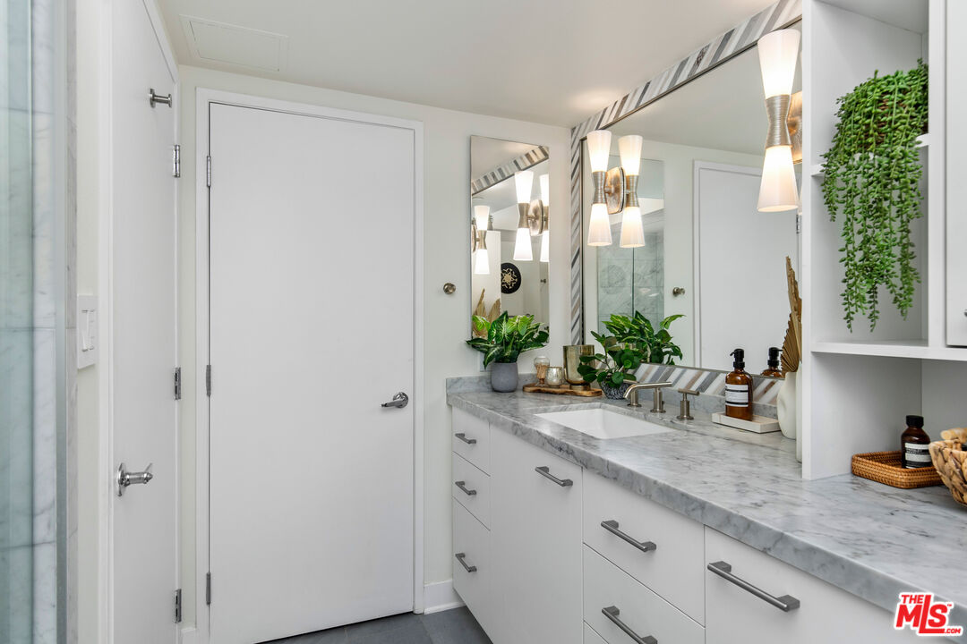 MLS #25597855 image #16