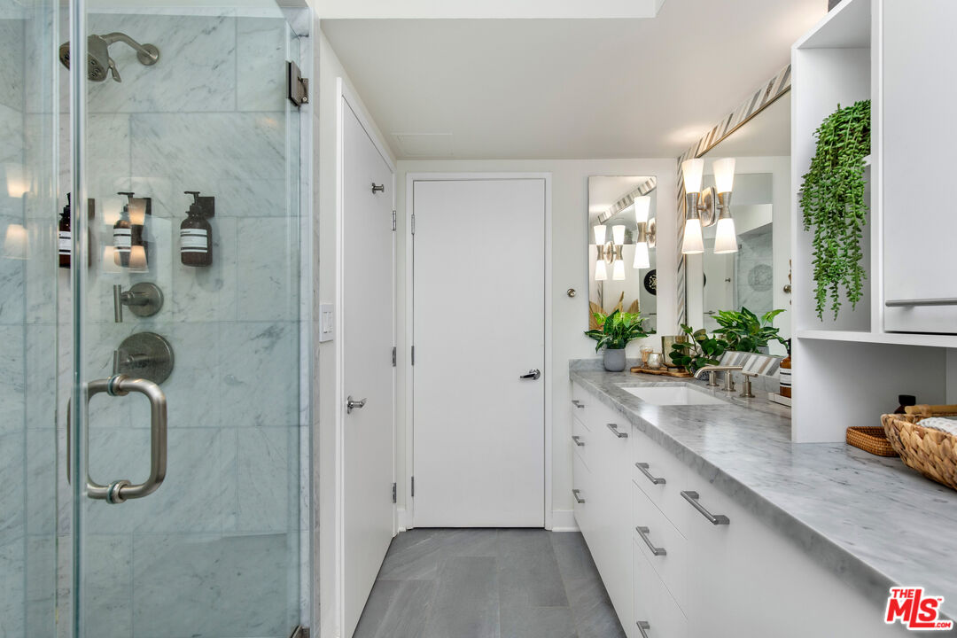 MLS #25597855 image #17