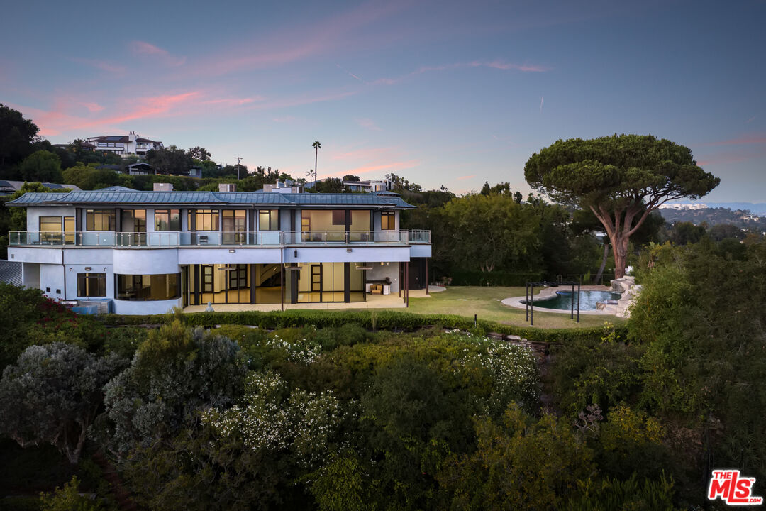 MLS #25597891 image #0