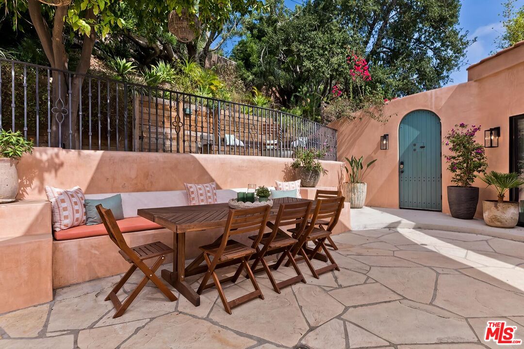 MLS #25598085 image #1