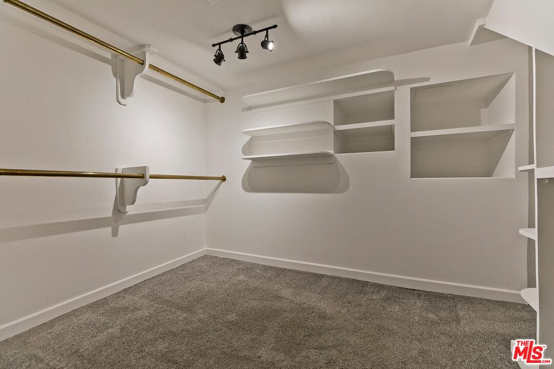 MLS #25598085 image #33