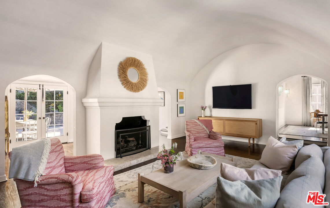 MLS #25598103 image #12