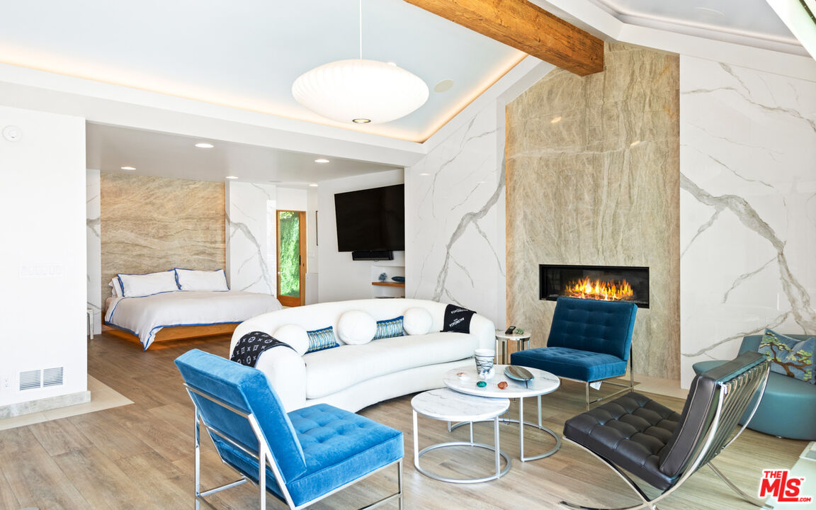 MLS #25598161 image #2